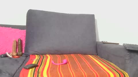 Bella online show from 10.13.25