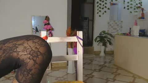 Bella online show from 10.27.25