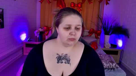 Snapshot of sladadeew chatting on 02.15.26 Slada Deew online show from 02.15.26