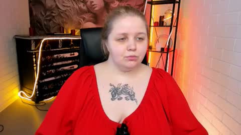 Snapshot of sladadeew chatting on 02.27.26 Slada Deew online show from 02.27.26