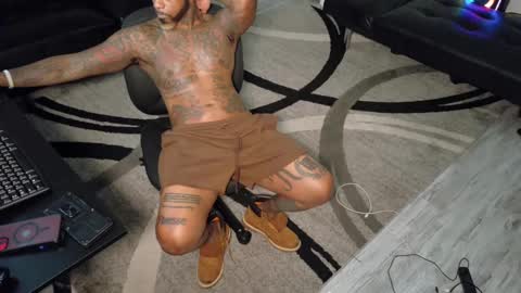 Snapshot of slangondemhoes chatting on 09.19.25 nasty twitter KASHCARTERATL online show from 09.19.25
