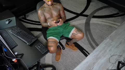 Snapshot of slangondemhoes chatting on 09.21.25 nasty twitter KASHCARTERATL online show from 09.21.25