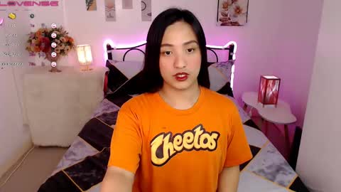 Queen Cyrine online show from 02.17.25