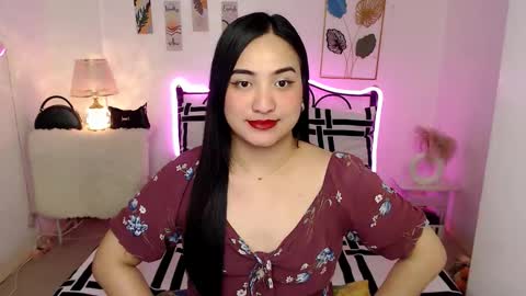 Queen Cyrine online show from 02.15.26