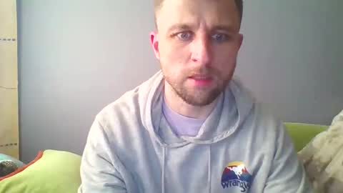 Snapshot of slaveboy32bi chatting on 04.11.26 slave boy perwers bdsmFEMDOM online show from 04.11.26