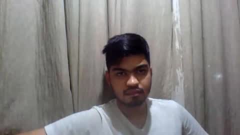 Snapshot of slavesj18 chatting on 11.09.25 Add me on hangout sjcool1998 online show from 11.09.25