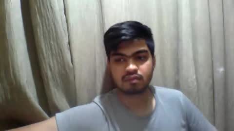 Snapshot of slavesj18 chatting on 12.01.25 Add me on hangout sjcool1998 online show from 12.01.25