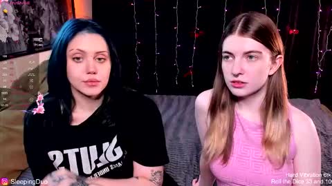 Snapshot of sleepingduo chatting on 11.02.25 Hi We are Iva and Angela Nice to meet u 3 online show from 11.02.25