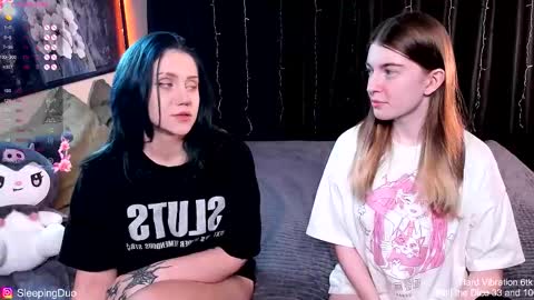 Snapshot of sleepingduo chatting on 11.11.25 Hi We are Iva and Angela Nice to meet u 3 online show from 11.11.25