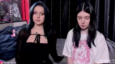 Snapshot of sleepingduo chatting on 01.10.26 Hi We are Iva and Angela Nice to meet u 3 online show from 01.10.26