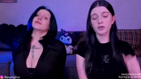 Snapshot of sleepingduo chatting on 06.11.26 Hi We are Iva and Angela Nice to meet u 3 online show from 06.11.26