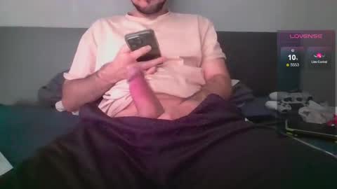 Snapshot of sleepless19 chatting on 04.08.26 sleepless19 online show from 04.08.26