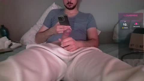 Snapshot of sleepless19 chatting on 04.13.26 sleepless19 online show from 04.13.26