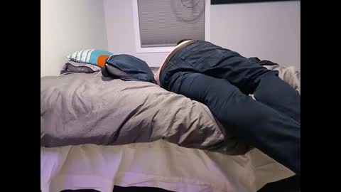 sleepwithyou online show from 02.28.25