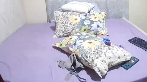 slender_sweetbabe online show from 04.01.26