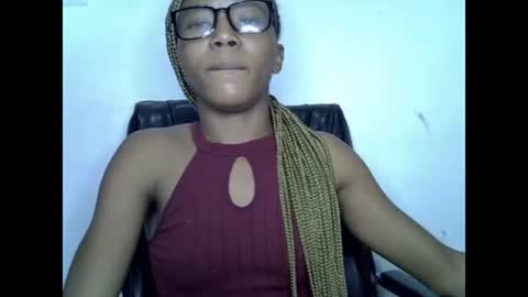 Snapshot of slim_ebonypet chatting on 06.23.26 Crystal online show from 06.23.26