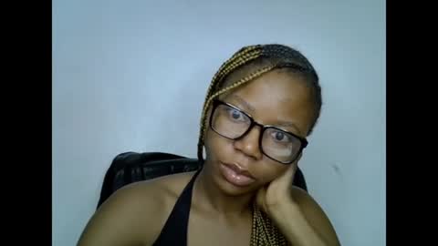 Snapshot of slim_ebonypet chatting on 06.24.26 Crystal online show from 06.24.26