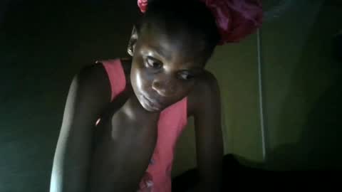 Snapshot of slim_girl01 chatting on 07.12.26 slim_girl01 online show from 07.12.26