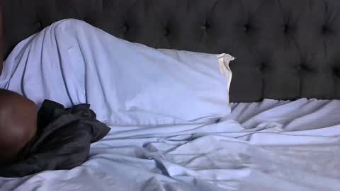 slim long01 online show from 02.15.25