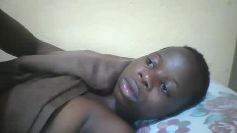 slim_petite_ebony online show from 01.20.25