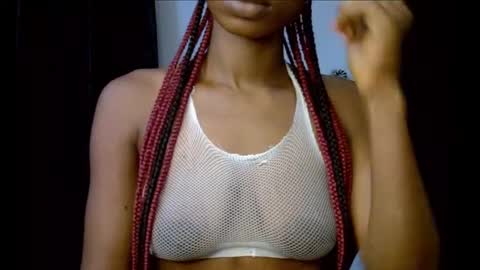 Snapshot of slim_petitqueen chatting on 11.29.25 Alice online show from 11.29.25