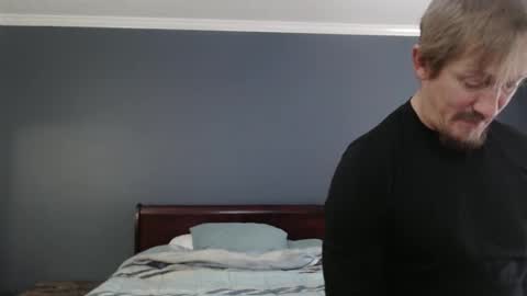Snapshot of slimjp chatting on 01.28.25 slimjp online show from 01.28.25