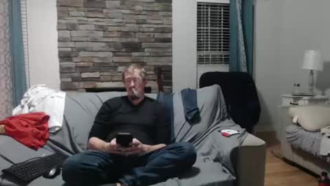 Snapshot of slimjp chatting on 10.27.25 slimjp online show from 10.27.25