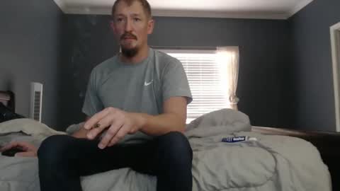 Snapshot of slimjp chatting on 11.19.25 slimjp online show from 11.19.25