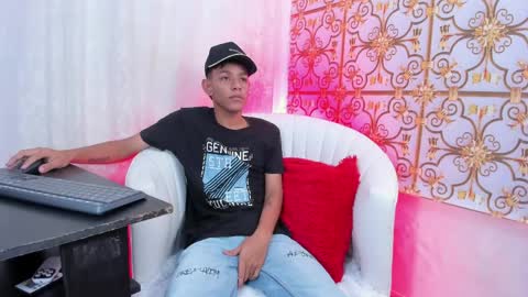 SlimLatino  online show from 04.05.26