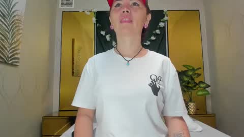 Paola  online show from 02.19.25