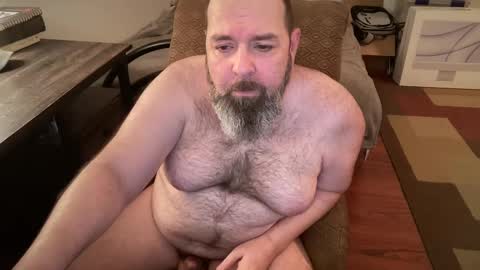 Snapshot of slut_slave_cfnm chatting on 12.28.24 slut online show from 12.28.24