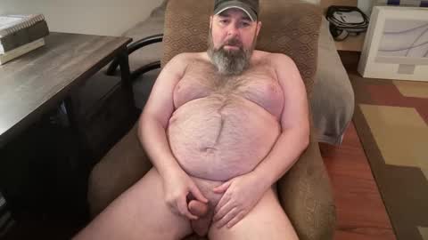Snapshot of slut_slave_cfnm chatting on 01.01.25 slut online show from 01.01.25