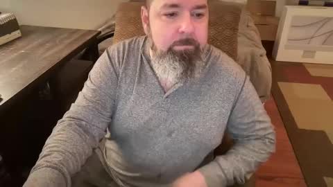 Snapshot of slut_slave_cfnm chatting on 01.04.25 slut online show from 01.04.25