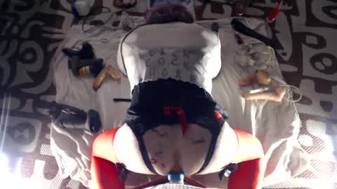 Snapshot of slutgurl_pdx chatting on 12.20.24 slutgurl_pdx online show from 12.20.24