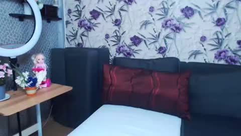 slutihmami online show from 03.21.26