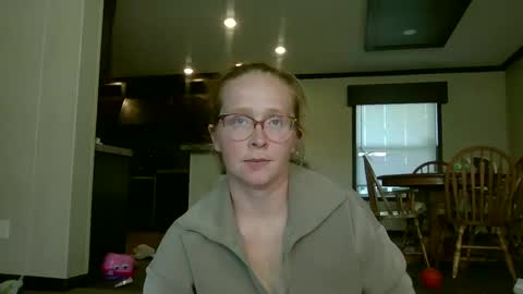Snapshot of slutty_redhead3 chatting on 09.14.25 Slutty redhead3 online show from 09.14.25
