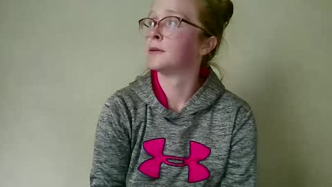 Snapshot of slutty_redhead3 chatting on 09.21.25 Slutty redhead3 online show from 09.21.25