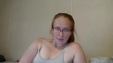 Snapshot of slutty_redhead3 chatting on 09.24.25 Slutty redhead3 online show from 09.24.25