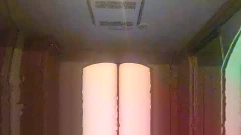 Snapshot of sluttyaust chatting on 12.01.25 sluttyaust online show from 12.01.25