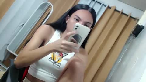 Snapshot of sluttychie chatting on 02.12.25 CHIE CHIE online show from 02.12.25