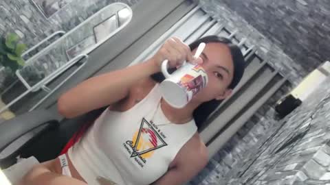 Snapshot of sluttychie chatting on 03.09.25 CHIE CHIE online show from 03.09.25