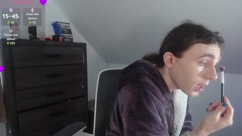 Natsu online show from 03.04.26