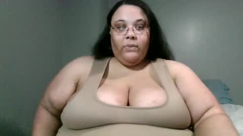 Snapshot of sluttyjess31 chatting on 06.14.26 Jessica online show from 06.14.26