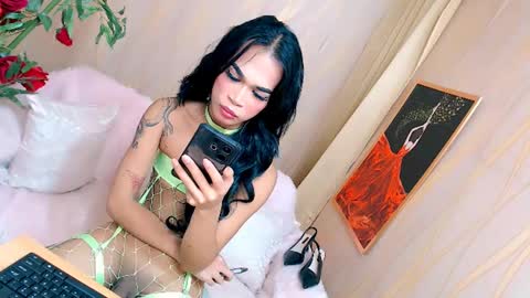 Snapshot of sluttylouise_moores chatting on 02.20.25 luiseeeeee online show from 02.20.25