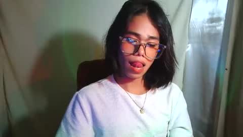 sluttypatotie online show from 10.21.25