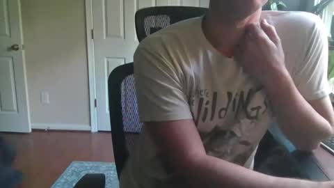 Snapshot of sluttyputtyxxx chatting on 10.28.25 sluttyputtyxxx online show from 10.28.25