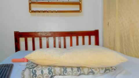 Snapshot of sluttysam_ chatting on 11.03.25 Sexyslutt online show from 11.03.25