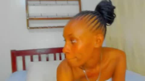 Snapshot of sluttysam_ chatting on 11.04.25 Sexyslutt online show from 11.04.25