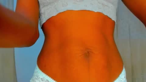 Snapshot of sluttysam_ chatting on 11.20.25 Sexyslutt online show from 11.20.25