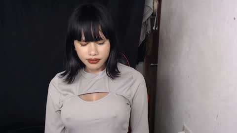 Snapshot of sluttysweet_jennifer chatting on 12.14.25 Jennifer online show from 12.14.25